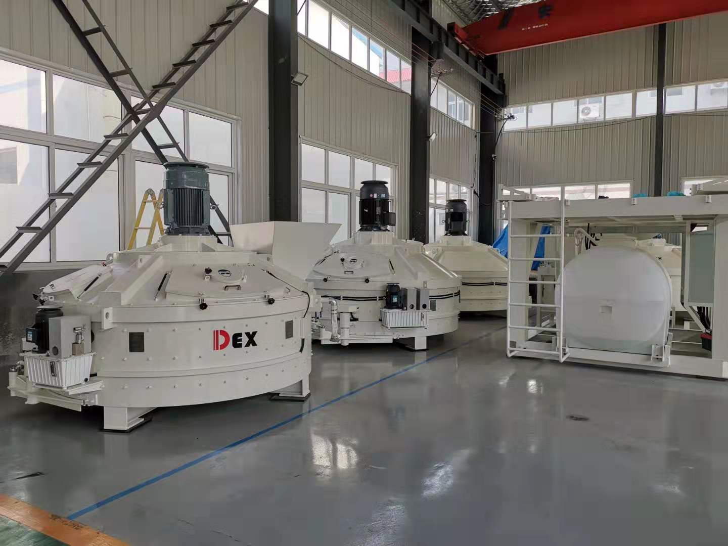 强制性混凝土搅拌机